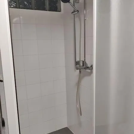 Talo Järven Rannalla Huoneisto *