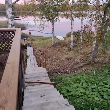Huoneisto Talo Järven Rannalla *