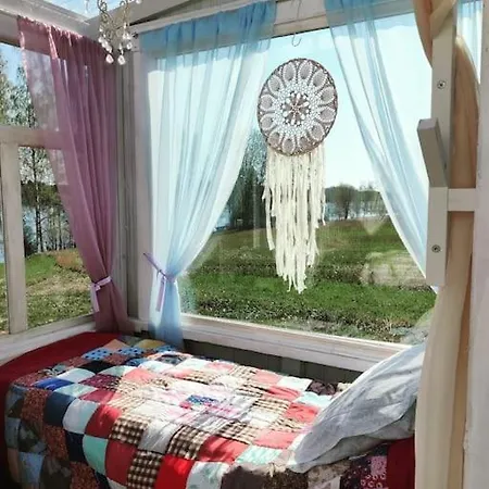 Talo Järven Rannalla Huoneisto