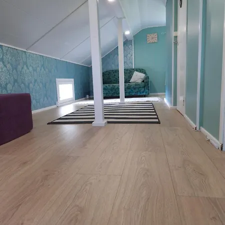 Talo Jaerven Rannalla Reisjärvi